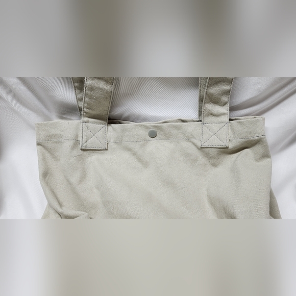 Gently Used Dog Carrier Bag - Picture 6 of 6